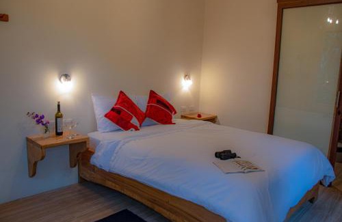 Mindo Cabin | Oceanfront Cabañas Armonía with Orchid Gardens and High Ratings