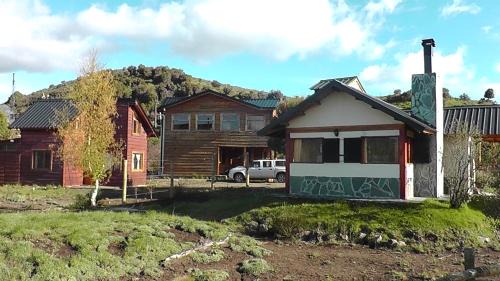 Junin de los Andes Ski Chalet | Family-Friendly Cabañas Boca del Chimehuín with Kitchen