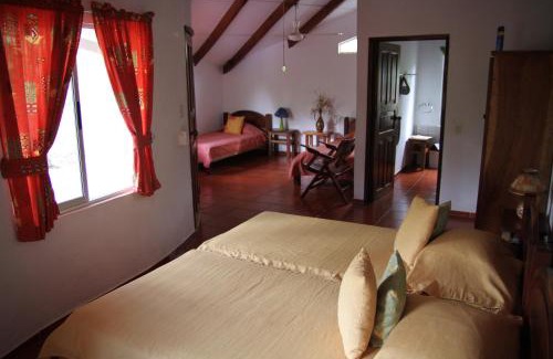 Canton La Cruz Cabin | Guest Rated 10/10 at Cabañas Cañas Castilla with Breakfast