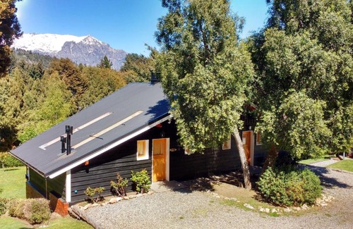 San Carlos de Bariloche Ski Chalet | Family-Friendly Retreat at Cabañas Carelmapu