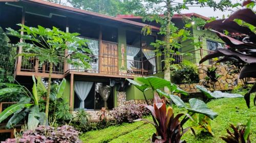 Penas Blancas House | Experience La Fortuna Rainforest Glass Cabin with Pool