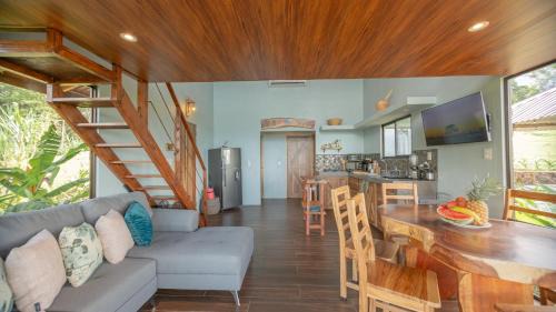 Penas Blancas House | Enchanting La Fortuna Rainforest Glass Cabin with Views