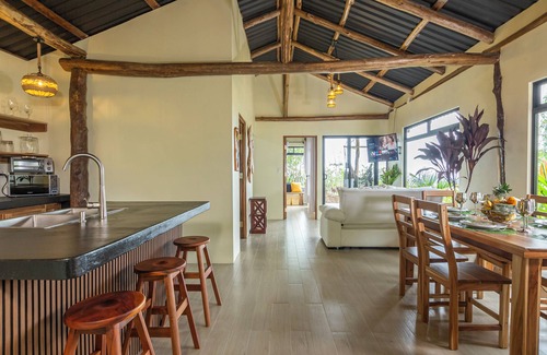 La Fortuna Cabin | Enchanting Rainforest Glass Cabin Retreat with Private Pool
