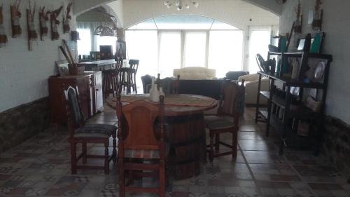 Cafayate Ski Chalet | Experience Cabañas Cafayate II: Pet-Friendly Retreat with Pool