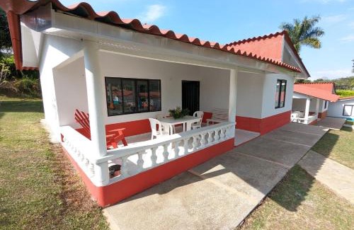 Cerritos Hotel | Pet-Friendly Cabañas Cafeteras Cerritos with Ocean View