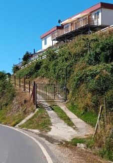 Valdivia House | Pet-Friendly Cabañas Centenilla with Oceanfront Views