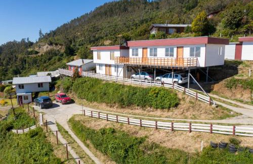 Valdivia House | Pet-Friendly Cabañas Centenilla with Oceanfront Views