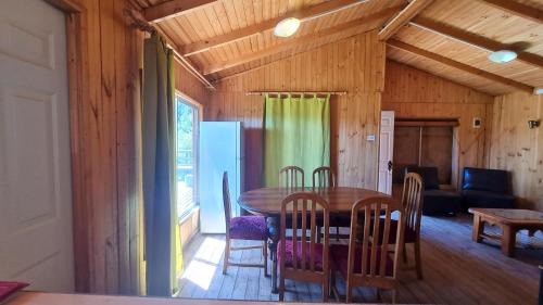 Bajos de Lircay Cabin | Cozy Cabañas Cerro Colorado Near Lago Colbún - 9/10 Rated