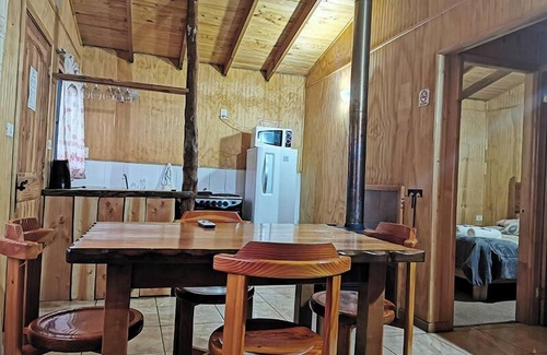 Choshuenco Cabin | Cozy Cabañas Choshuenco with Spa & Family-Friendly Vibes