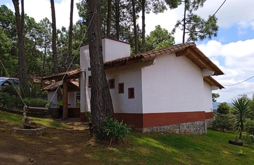 Mazamitla Ski Chalet | Kid-Friendly Cabañas Citlally: Perfect Stay with a 10/10 Rating