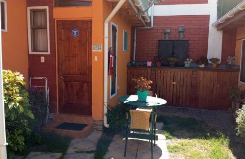 El Quisco House | Top-Rated Cabañas Claire: Family-Friendly with Hot Tub