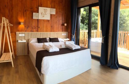 Santiago de Compostela Other | Relaxing Cabañas Compostela with Hot Tub & Pet Friendly Stay
