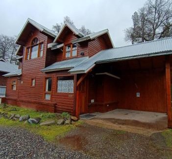 San Martin de los Andes Apartment | Relax at Cabañas del Arroyo - Family-Friendly Retreat