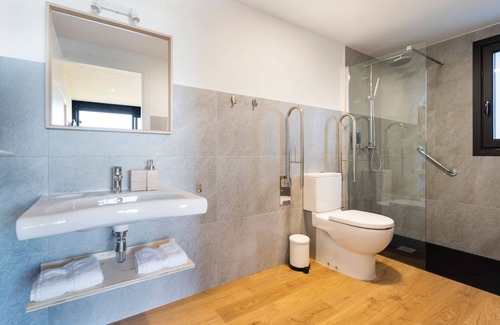 Oleiros House | Guest Rated Cabañas de Canide: Spa, Breakfast & Family Fun