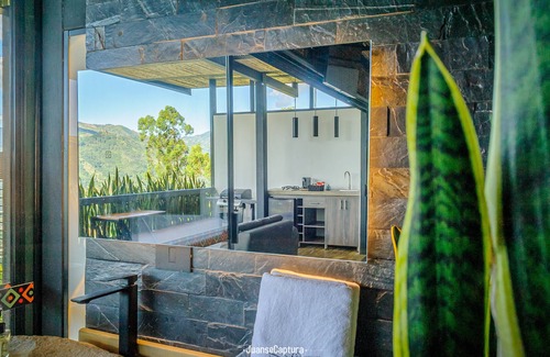 Barbosa Cabin | Nature Retreat: Luxury Cabañas Just 40 Min from Medellín