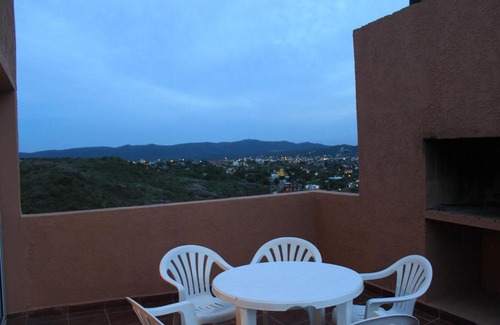 Yocsina Cabin | Welcoming Retreat at Cabañas del Rey with Pool Access
