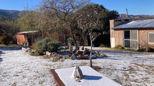 Valle Hermoso House | Family-Friendly Cabañas doña vivi with Pool & Kitchen