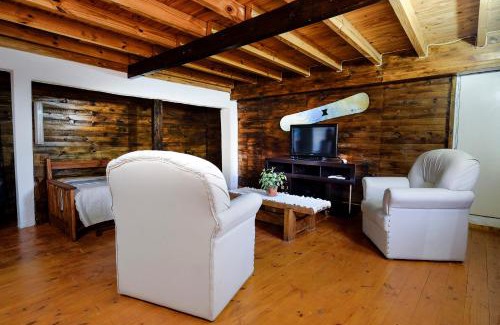 Villa Catedral Apartment | Child-Friendly Retreat at Cabañas Don Pepe - Guest Rated 9.5