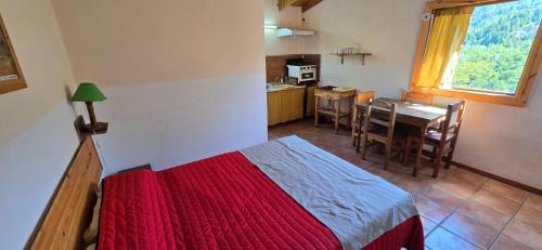 Lanin National Park House | Family-Friendly Retreat at Cabañas Dulce Daniela