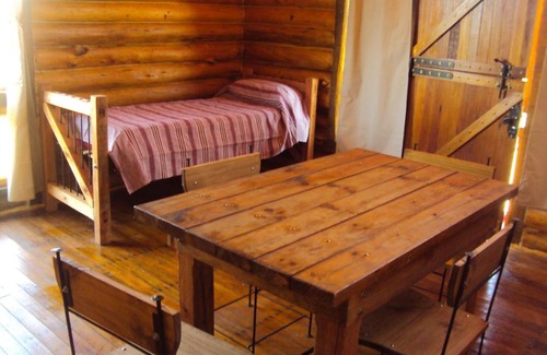 Balneario Sauce Grande House | Discover Family-Friendly Cabañas El Establo with Kitchen