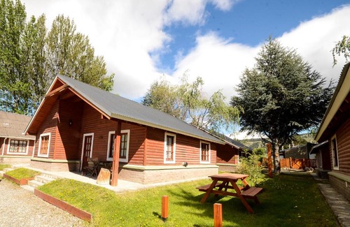 Esquel Cabin | Child-Friendly Retreat at Cabañas El Chalten - Rated 8.9/10