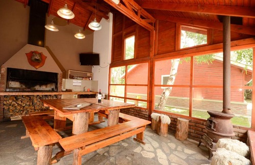 Esquel Cabin | Child-Friendly Retreat at Cabañas El Chalten - Rated 8.9/10