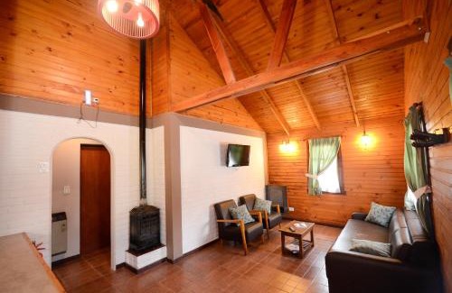 Esquel Cabin | Child-Friendly Retreat at Cabañas El Chalten - Rated 8.9/10