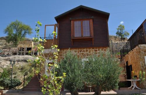 Chillaron de Cuenca House | Oceanfront Cabañas El Descansito - Pet Friendly & Poolside