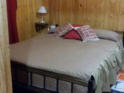Puerto Iguazu Cabin | Pet-Friendly Getaway at Cabañas El Hornero with Pool