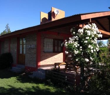 Los Reartes Cabin | Explore Lodges in Los Reartes: Pet Friendly & Pool Access