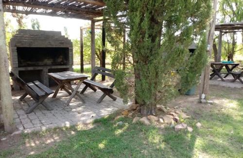 Rama Caida House | Pet-Friendly Cabañas El Refugio del Atuel with Pool Access