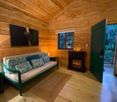 Roble Apartment | Explore Cabañas Emerald Forest - 4-Star Pet-Friendly Retreat