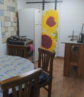 Juana Koslay House | Pet-Friendly Cabañas en Koslay with Pool & Breakfast