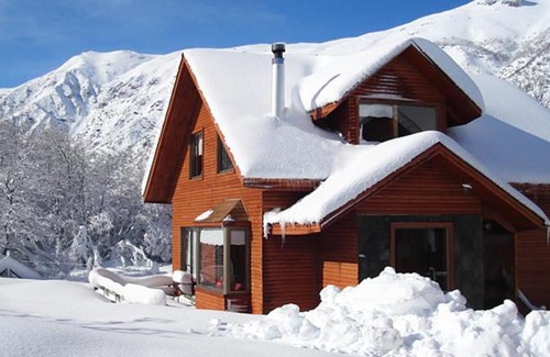 Chillan House | Relax in Cabañas en las Termas de Chillán with Hot Tub