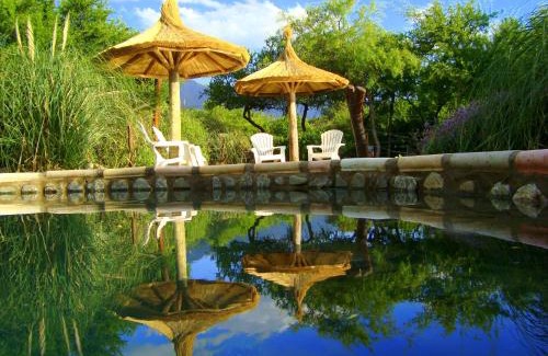 Merlo Cabin | Inviting Cabañas en Piedras Maia with Pool & Breakfast