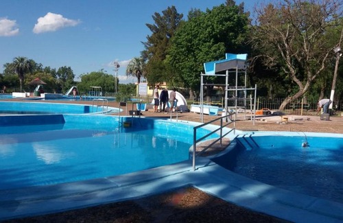 Quebracho Cabin | Pet-Friendly Cabañas with Pool & Hot Tub in Paysandú