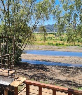 San Pedro de la Paz House | Pet-Friendly Cabañas Habitainer BordeRio with Kitchen Access