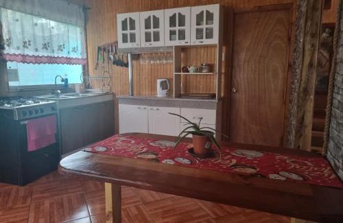 Puelo Ski Chalet | Inviting Cabañas Jade: Pet-Friendly Retreat with Hot Tub