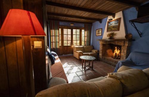 Jimera de Libar House | Discover Cabañas Jimera de Líbar: Family & Pet Friendly Retreat