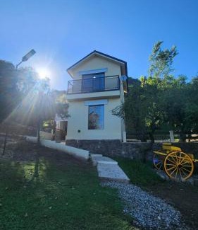 Villa General Belgrano Ski Chalet | Pet-Friendly Cabañas La Frontera with Pool & Perfect Rating