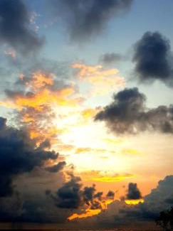 Covenas House | Pet-Friendly Cabañas La Cuchita with Ocean View & Breakfast