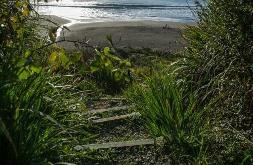Valdivia Cabin | Discover Cabañas La Misión: Oceanfront Family Retreat