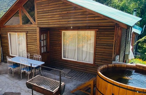 Melocoton House | Riverside Cabañas - Pet & Child Friendly Getaway!