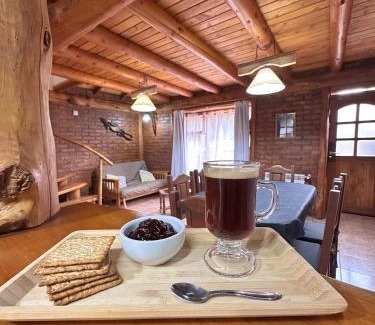 San Carlos de Bariloche Cabin | Welcoming Las Nubes Cabañas: Family-Friendly Retreat
