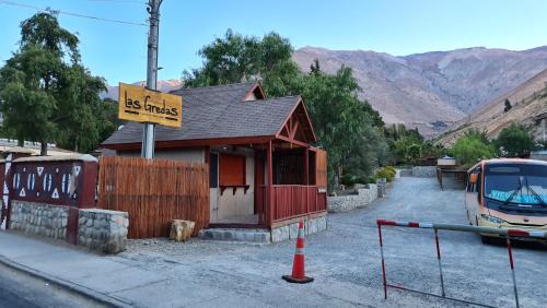 Pisco Elqui Ski Chalet | Relaxing Getaway at Cabañas Las Gredas SPA Pisco Elqui