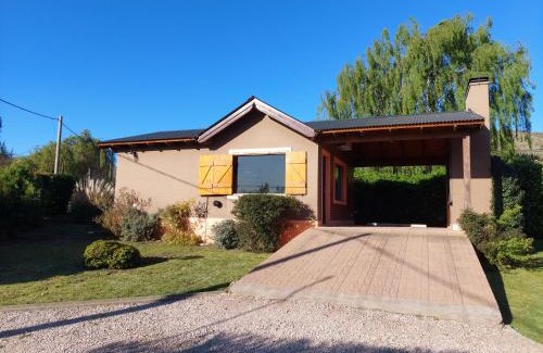 Villa La Arcadia Ski Chalet | Highly Rated Cabañas Lemunko: Family-Friendly Retreat