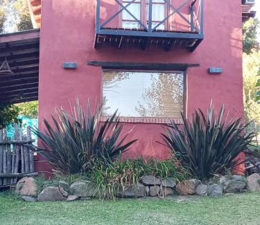 Tandil Cabin | Cozy Cabañas "Lola Mora" with Hot Tub & Pet-Friendly Stays