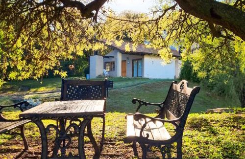 Villa General Belgrano Cabin | Cozy Cabañas Loma Azul with Pool & Oceanfront Views