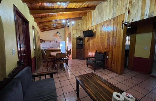 Mazamitla Cabin | Relax at Cabañas Lomas Verdes: Spa & Family-Friendly Stay