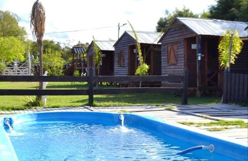 Spegazzini Cabin | Family-Friendly Cabañas Los Búhos with Pool & Breakfast